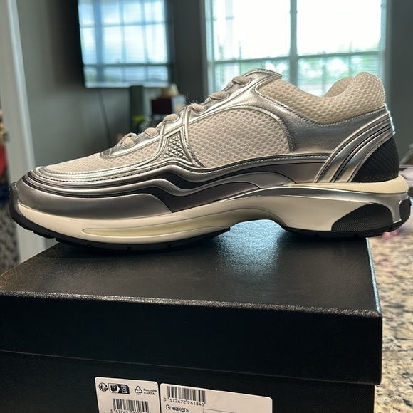 Silver Chanel Runners never worn - Picture 5 of 9